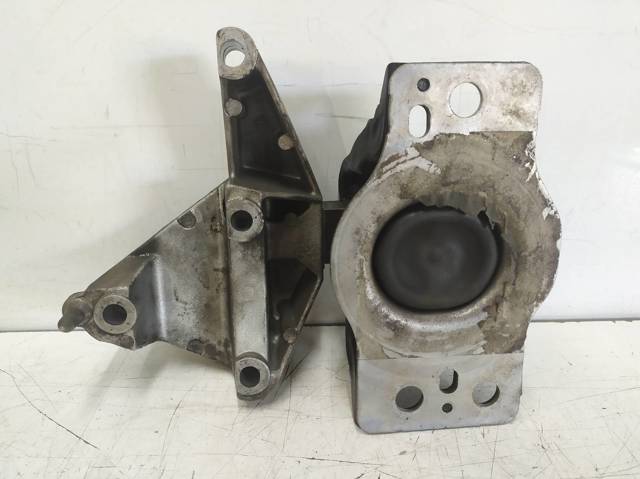 8200437464 RENAULT Soporte de motor derecho  disponible Vigo