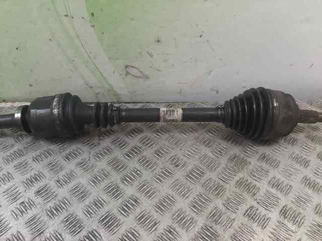 8200439891 RENAULT Semieje delantero derecho  disponible Vigo