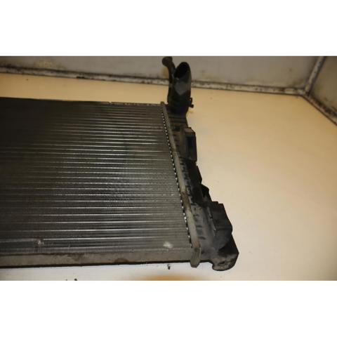RENAULT 8200448553 Radiador de refrigeración del motor  disponible España