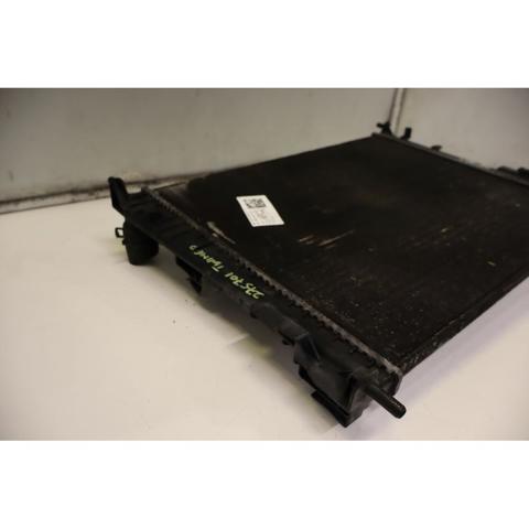 8200448553 RENAULT Radiador de refrigeración del motor  disponible Vigo