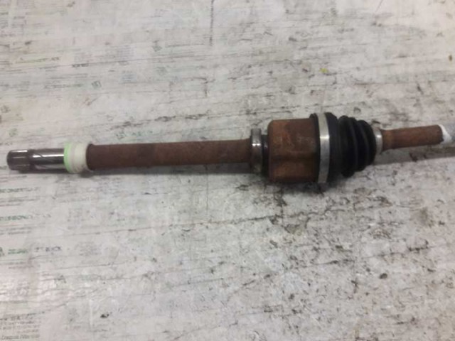 8200452268 RENAULT Semieje delantero derecho  en stock Gandía