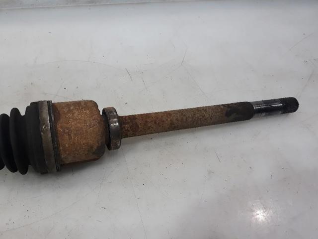 8200452268 RENAULT Semieje delantero derecho  comprar en Jaén