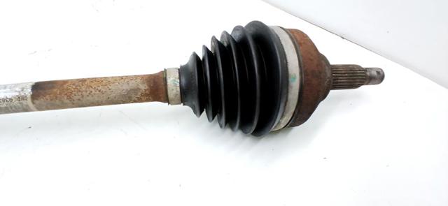 8200452268 Semieje delantero derecho  disponible Utrera