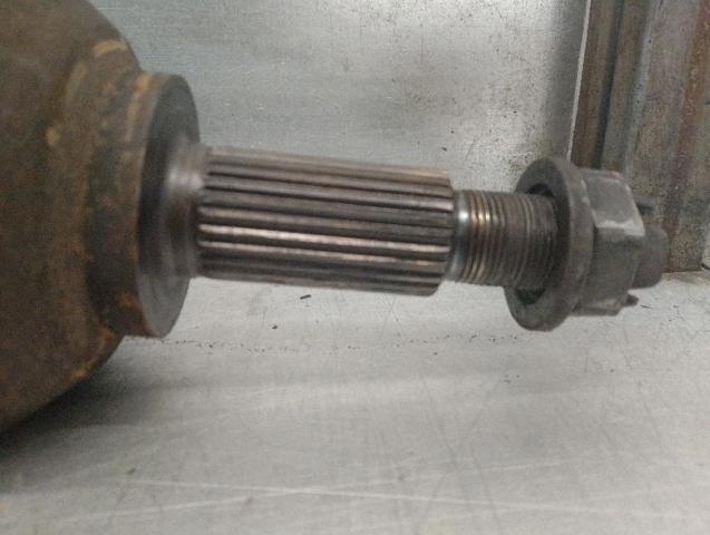 8200452268 Semieje delantero derecho  disponible Málaga