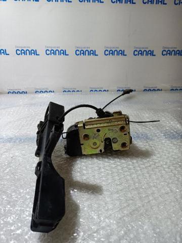 8200452520 RENAULT Soporte de manija exterior de puerta delantera derecha  en stock Córdoba