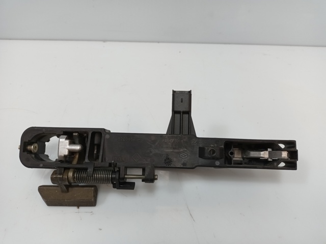 8200452520 Soporte de manija exterior de puerta delantera derecha  comprar en Zaragoza