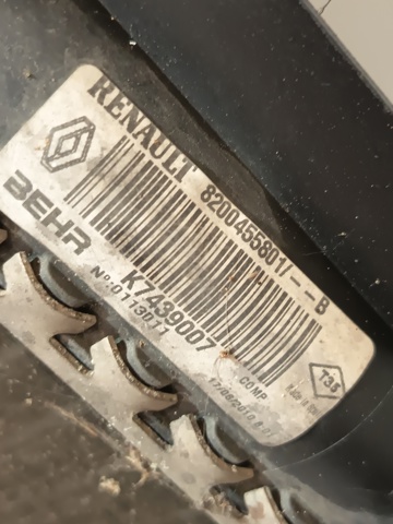 8200455801 RENAULT Radiador de refrigeración del motor  disponible Ourense