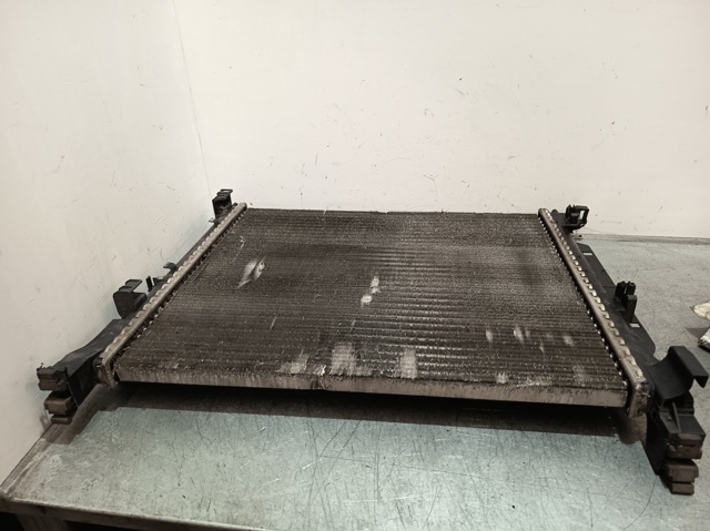RENAULT 8200455801 Radiador de refrigeración del motor  comprar en Murcia