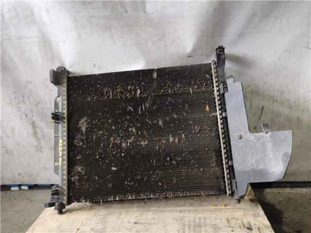 RENAULT 8200455801 Radiador de refrigeración del motor  comprar en Albacete
