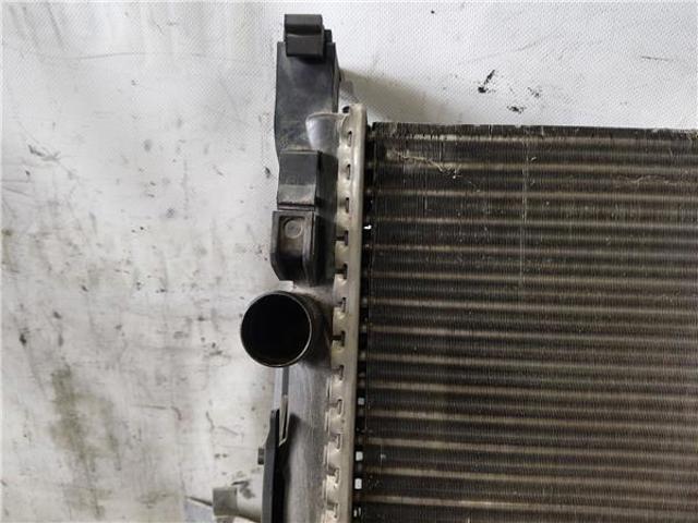 8200455801 Radiador de refrigeración del motor  disponible Burgos