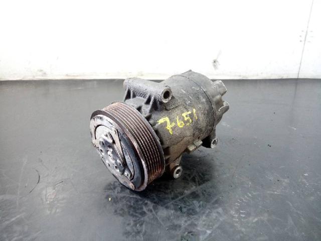 RENAULT 8200457418 Compresor de aire acondicionado comprar Pamplona