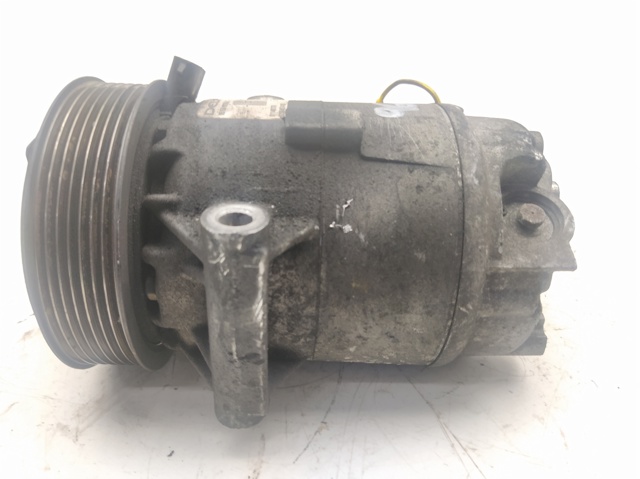RENAULT 8200457418 Compresor de aire acondicionado  comprar en Ponferrada