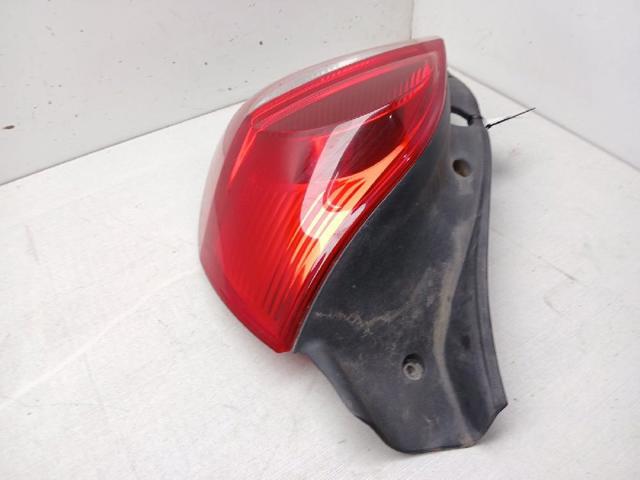 8200459960 Piloto trasero derecho  en stock Sabadell