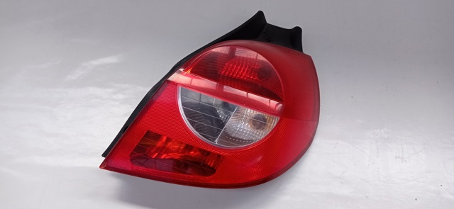 8200459960 RENAULT Piloto trasero derecho comprar Bilbao