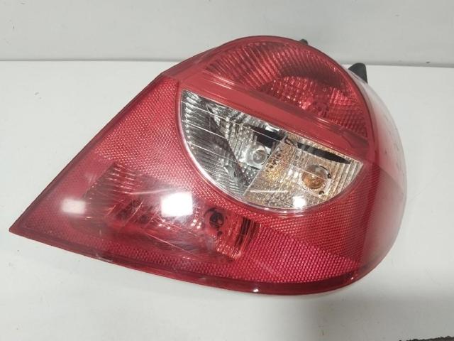 RENAULT 8200459960 Piloto trasero derecho  en stock Salamanca