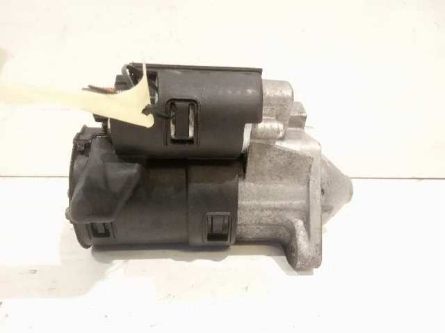 8200463004 RENAULT Motor de arranque  en stock Gandía
