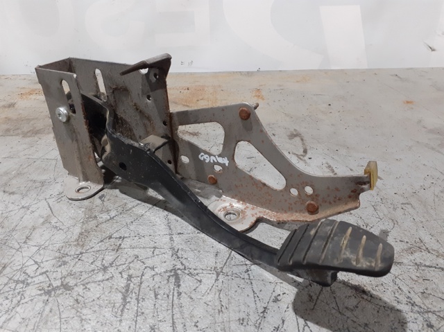 Pedal de freno 8200467212 Renault (RVI)