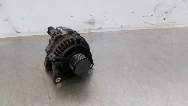 RENAULT 8200468131 Alternador  en stock Terrassa