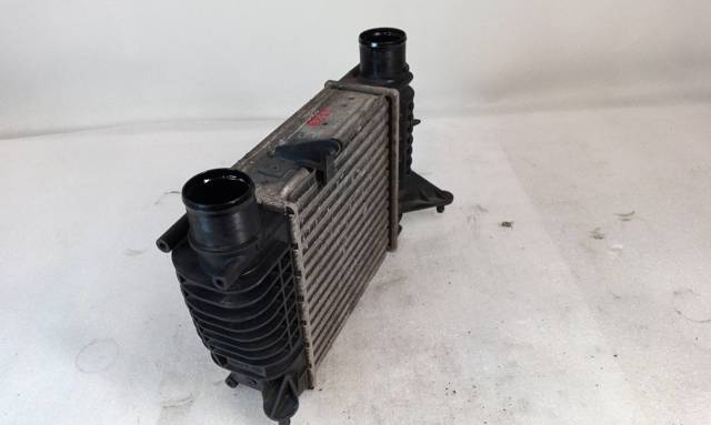 8200471885A RENAULT Intercooler  disponible Alicante