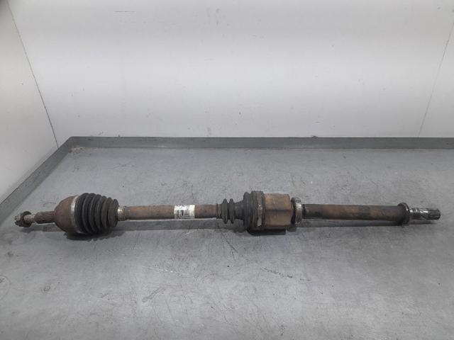 8200472158 RENAULT Semieje delantero derecho  disponible Vigo