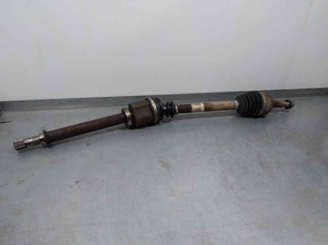 8200472158 Semieje delantero derecho  disponible Utrera