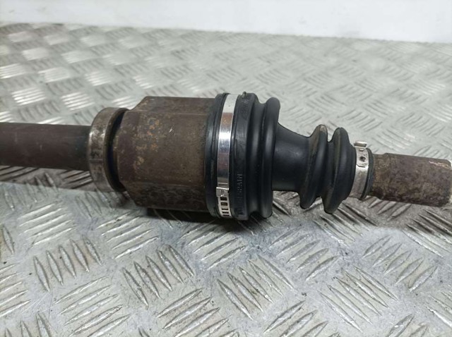 8200472158 Semieje delantero derecho  en stock Granada