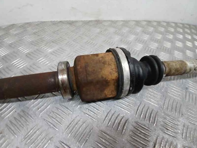 8200472158 RENAULT Semieje delantero derecho  en stock Gandía
