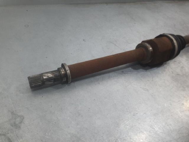 8200472158 RENAULT Semieje delantero derecho  comprar en Oviedo