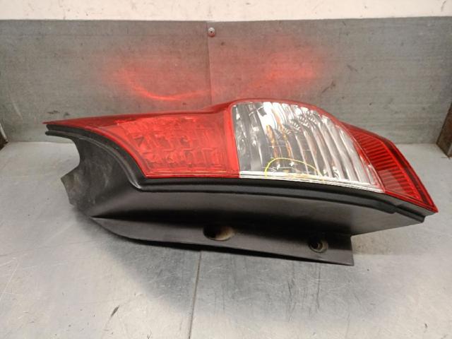 RENAULT 8200474327 Piloto trasero derecho  comprar en Ponferrada