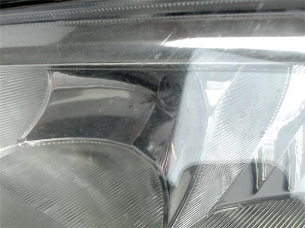 RENAULT 8200476428 Faro izquierdo  disponible Valladolid