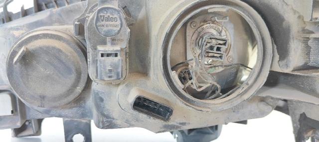 RENAULT 8200476431 Faro derecho  comprar en Ponferrada
