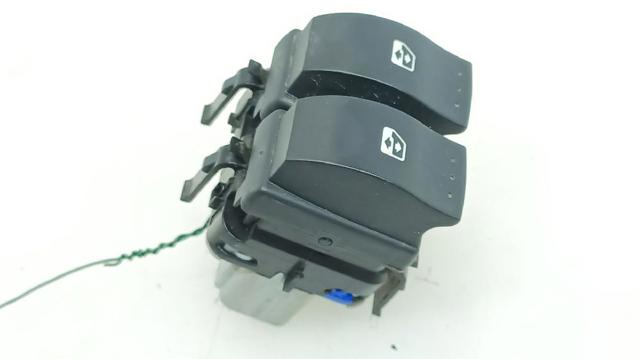 8200476806 RENAULT Interruptor de elevalunas delantera izquierda comprar Bilbao