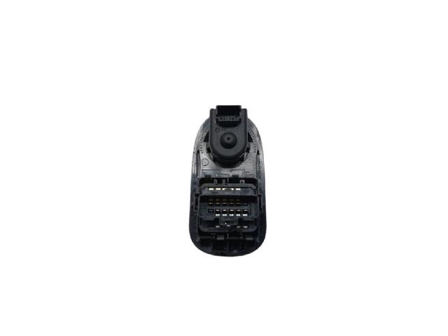 8200476806 RENAULT Interruptor de elevalunas delantera izquierda  en stock Córdoba