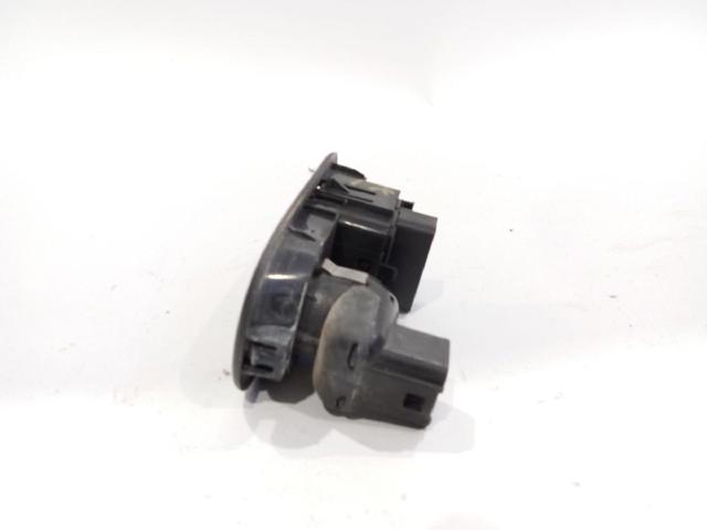 8200476806 RENAULT Unidad de control de elevalunas delantera izquierda  comprar en Jaén