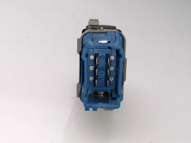 RENAULT 8200476809 Botón de encendido del motor del elevalunas delantero derecho  disponible Lugo