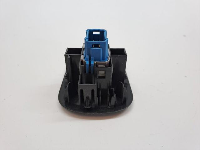 8200476809 RENAULT Botón de elevalunas delantero derecho comprar Bilbao
