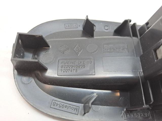 8200476809 RENAULT Botón de elevalunas delantero derecho comprar Alcalá
