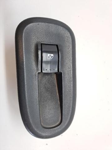 8200476809 Botón de encendido del motor del elevalunas delantero derecho  comprar en Reus