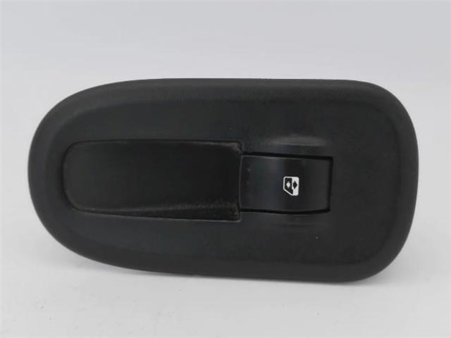 RENAULT 8200476809 Botón de elevalunas delantero derecho comprar Pamplona