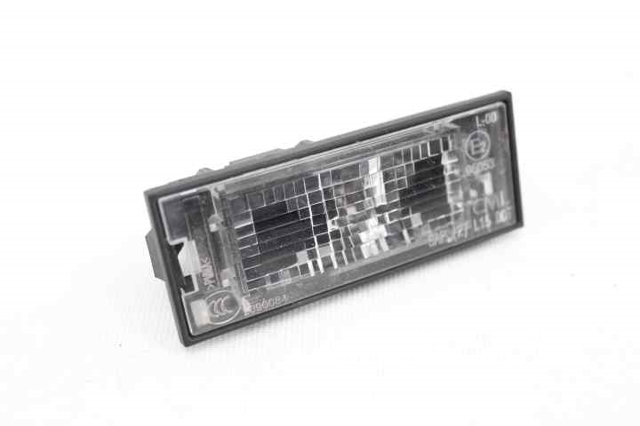 8200480127 Luz matricula  en stock Sabadell
