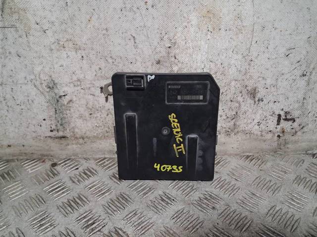 Caja reles Renault Megane II (LM0, LM1)