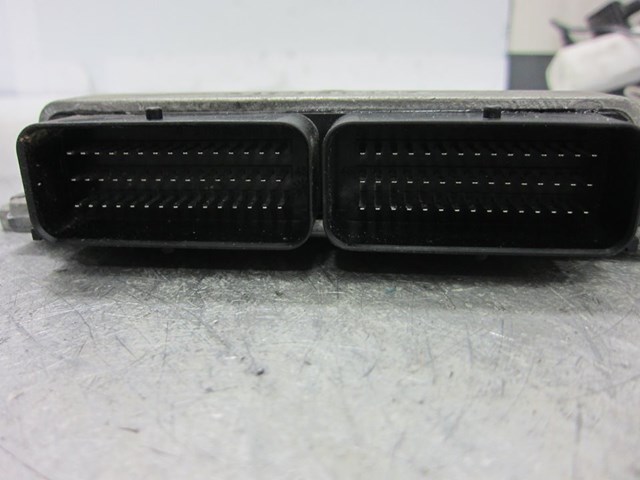 8200483732 RENAULT Unidad de control del motor (ECU)  comprar en Jaén