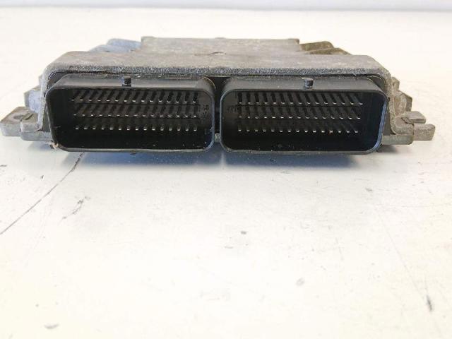 8200483732 RENAULT Unidad de control del motor (ECU)  comprar en Jaén