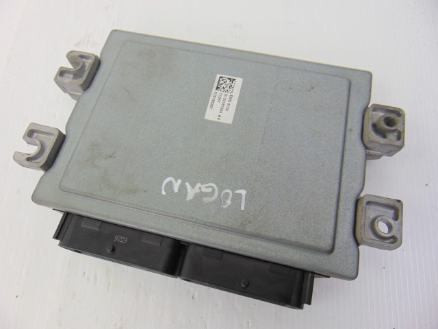 8200483732 RENAULT ECU  en stock Huelva