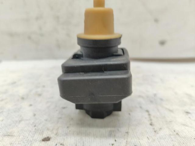 RENAULT 8200486264 Válvula solenoide de control de presión de sobrealimentación  en stock Salamanca