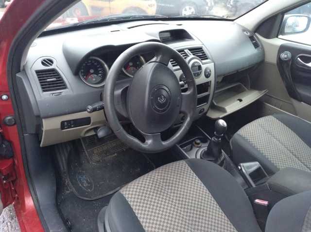 Panel frontal interior salpicadero 8200491054 Renault (RVI)