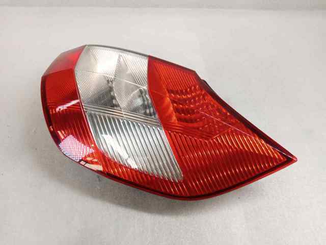 RENAULT 8200493375G Piloto trasero derecho comprar Tarragona