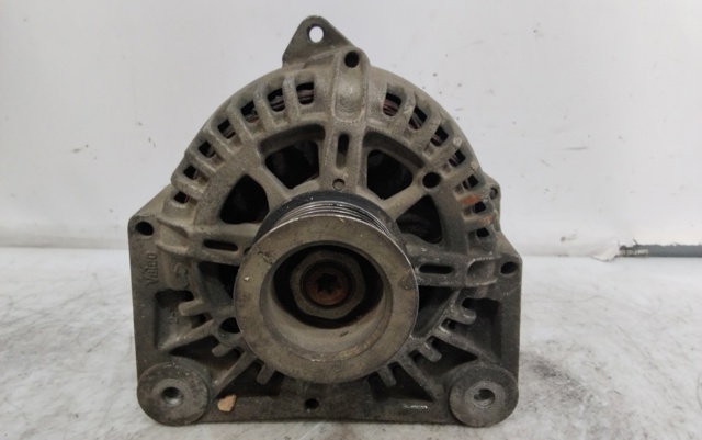 RENAULT 8200495294A Alternador  comprar en Ponferrada