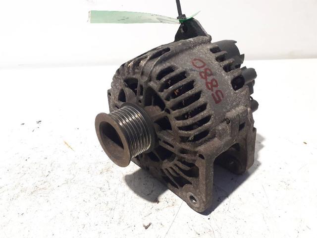 8200495294A RENAULT Alternador  en stock Gandía