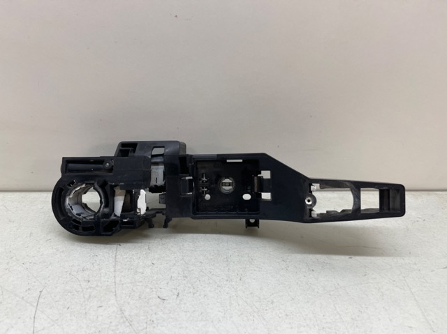 8200497521 Soporte de manija exterior de puerta delantera izquierda  comprar en Reus